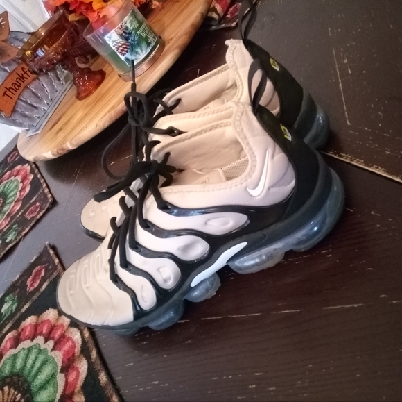 Nike Air VaporMax Plus (Men's) - Picture 3 of 12